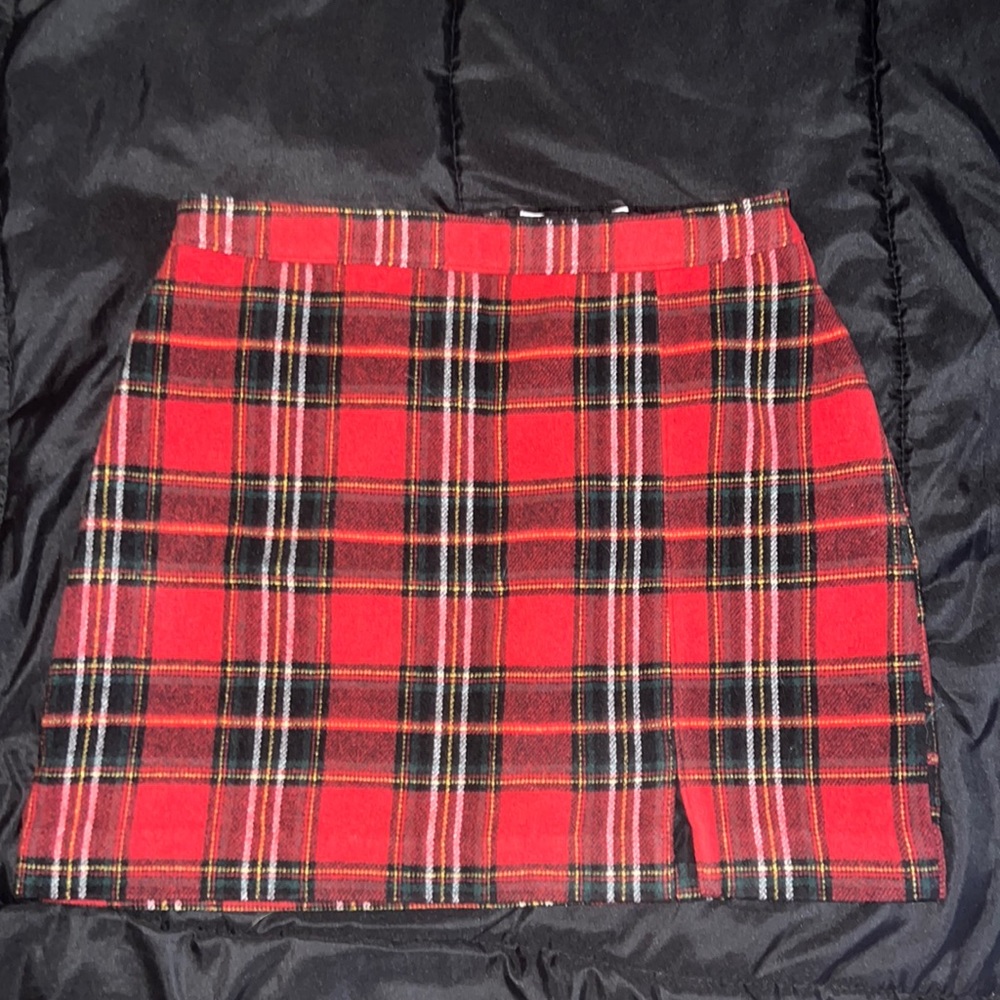 Hollister Brand New Ultra High-Rise Spilt Thigh Plaid Skirt